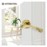 Intersteel Deurkruk Vlinder op rozet messing gelakt 2