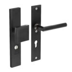 Intersteel | Veiligheidsbeslag met kerntrekbeveiliging | Profielcilindergat | SKG3 | Rechthoekig | Voordeurbeslag | Mat Zwart