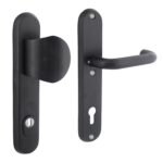 Intersteel Veiligheidsbeslag SKG3 profielcilindergat mat zwart ovaal voordeurbeslag met kerntrekbeveiliging PC92