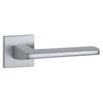 Aprile massieve deurkruk Yuka