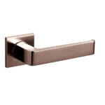 Olivari | Deurkruk Milano Q op rozet | Brons mat titaan PVD