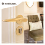 OLIVARI DEURKRUK WIND OP ROZET MESSING TITAAN PVD2