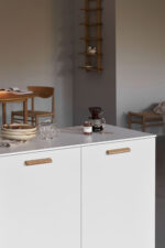 052 Blank gelakt sfeer 1