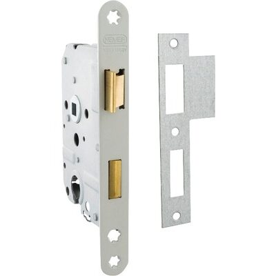 Het Nemef 1269 deurslot is een afsluitbaar insteekslot, speciaal ontworpen voor binnendeuren die extra beveiliging nodig hebben, zoals deuren tussen de woning en de garage. Dit betrouwbare slot biedt een profielcilinder PZ, universele maatvoering en is eenvoudig te monteren zonder aanpassingen aan de deur. Met een strakke, ronde kapvorm en een witte kapkleur, past dit slot perfect bij diverse interieurs. Belangrijkste Kenmerken: Profielcilinderslot voor extra veiligheid: Uitstekend geschikt voor binnendeuren die goed afgesloten moeten worden. Universele maatvoering: Gemakkelijk te installeren zonder schade aan bestaande deuren. Geschikt voor links- en rechtsdraaiende deuren: Geschikt voor zowel naar binnen- als naar buitendraaiende deuren. Inclusief Blokschoot en Sluitplaat: Compleet geleverd voor een stevige sluiting. Technische Specificaties: Type artikel: Slot (Profielcilinder PZ) PC maat: 55 mm Doornmaat: 50 mm Kapvorm: Rond Kapkleur: Wit Voorplaat breedte: 20 mm Kasthoogte: 122 mm Deurrichting: Links/rechts te gebruiken (DIN links en rechts) Kenmerken: Voorzien van blokschoot en sluitplaat EAN Codes: 2005086254000, 8713515012674, 8713515099217 Voordelen van het Nemef 1269 Deurslot: Het Nemef 1269 profielcilinderslot combineert veiligheid, gemak en flexibiliteit. Dit slot biedt hoogwaardige bescherming en is een uitstekende keuze voor tussendeuren die extra beveiliging nodig hebben. Dankzij de universele maatvoering is vervanging eenvoudig, zonder hak- en breekwerk. Kies voor betrouwbare beveiliging met het Nemef 1269 deurslot – ideaal voor binnendeuren die maximale veiligheid vereisen!