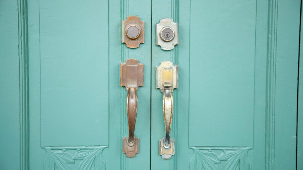 Deurbeslag voor vakantiewoningen