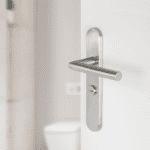 Differnz | Amsterdam deurkruk | ovaal schild | WC 63 mm | mat chroom