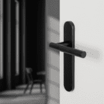 Differnz | Utrecht deurkruk | ovaal schild | blind | zwart